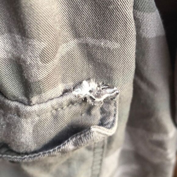 Maurices plus sz 2 camo cargo jacket - Picture 7 of 7